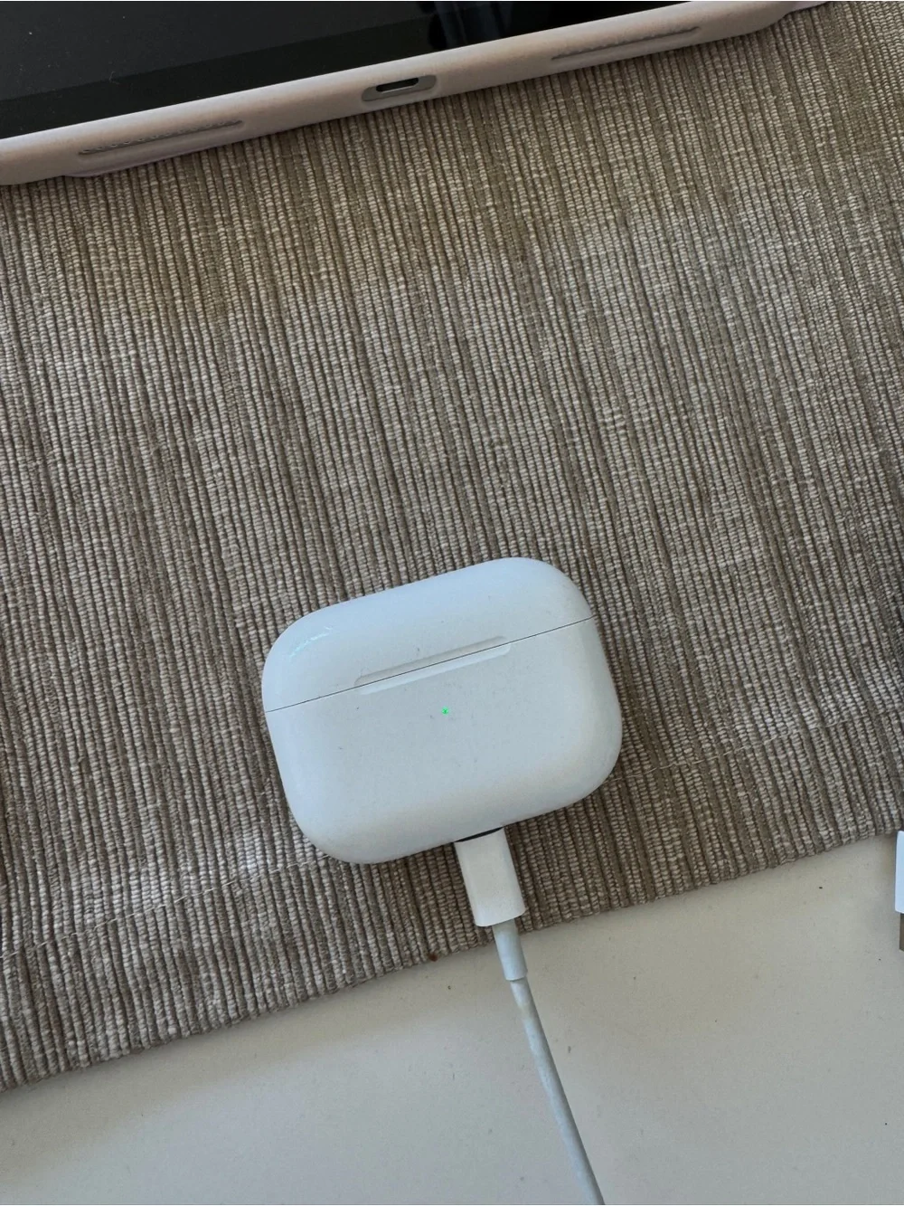 Apple AirPods Pro - White